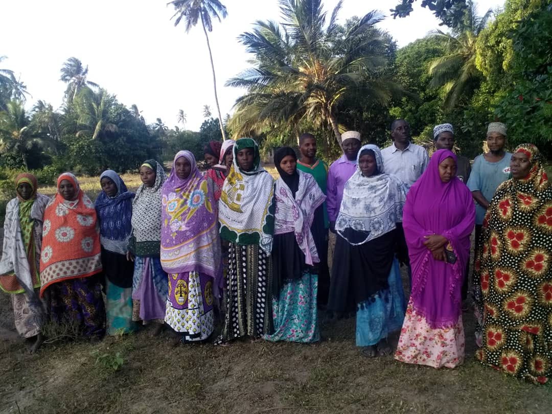 Jamii ya Zanzibar wakishirikiana katika shughuli za maendeleo